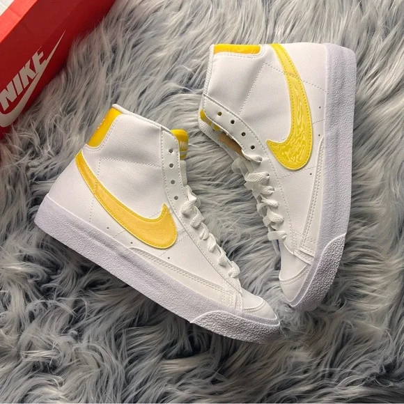 Nike Blazer Mid NN KWE - Picture 2 of 5